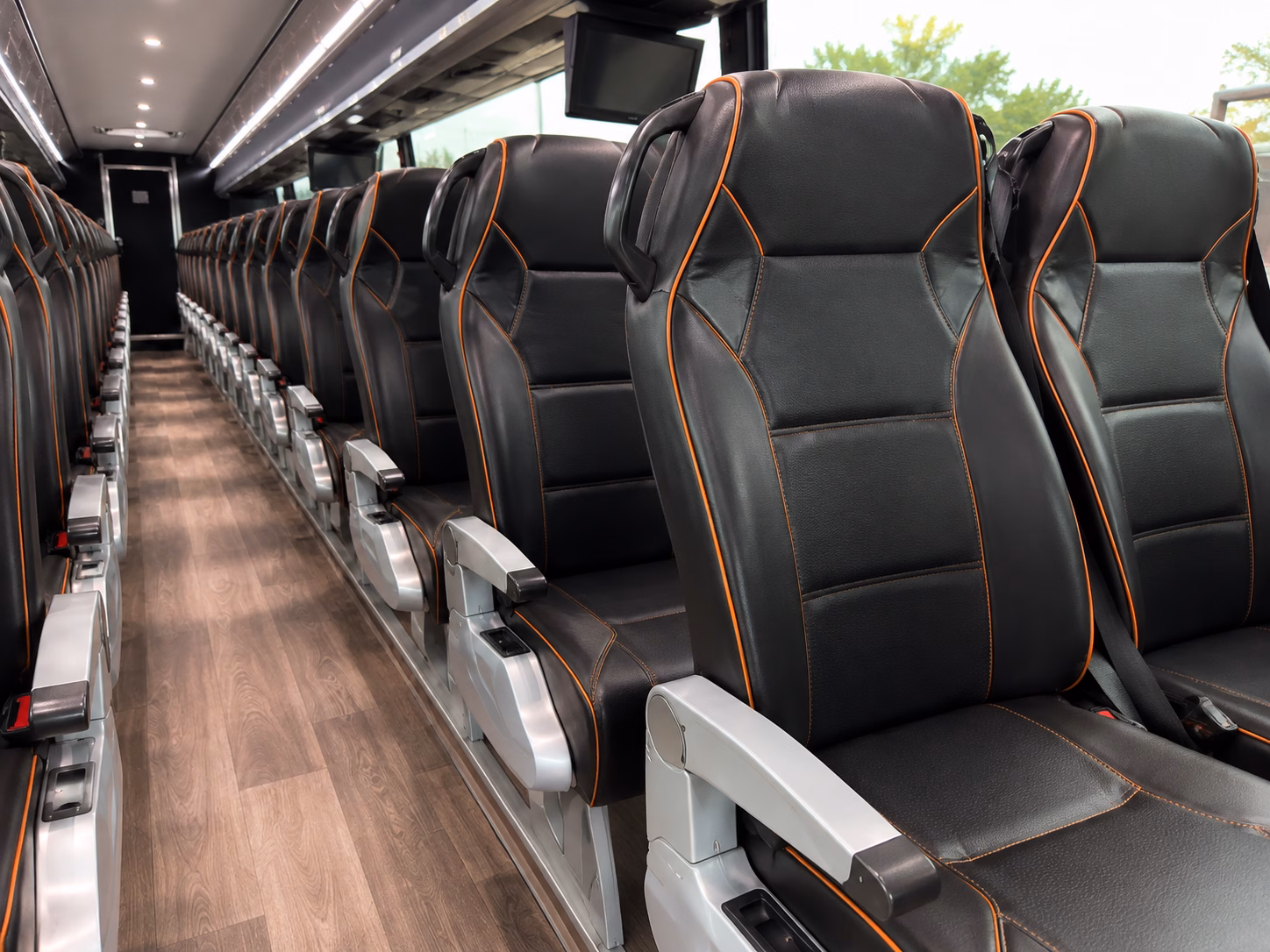 airport pickup shuttles for out of town wedding guests