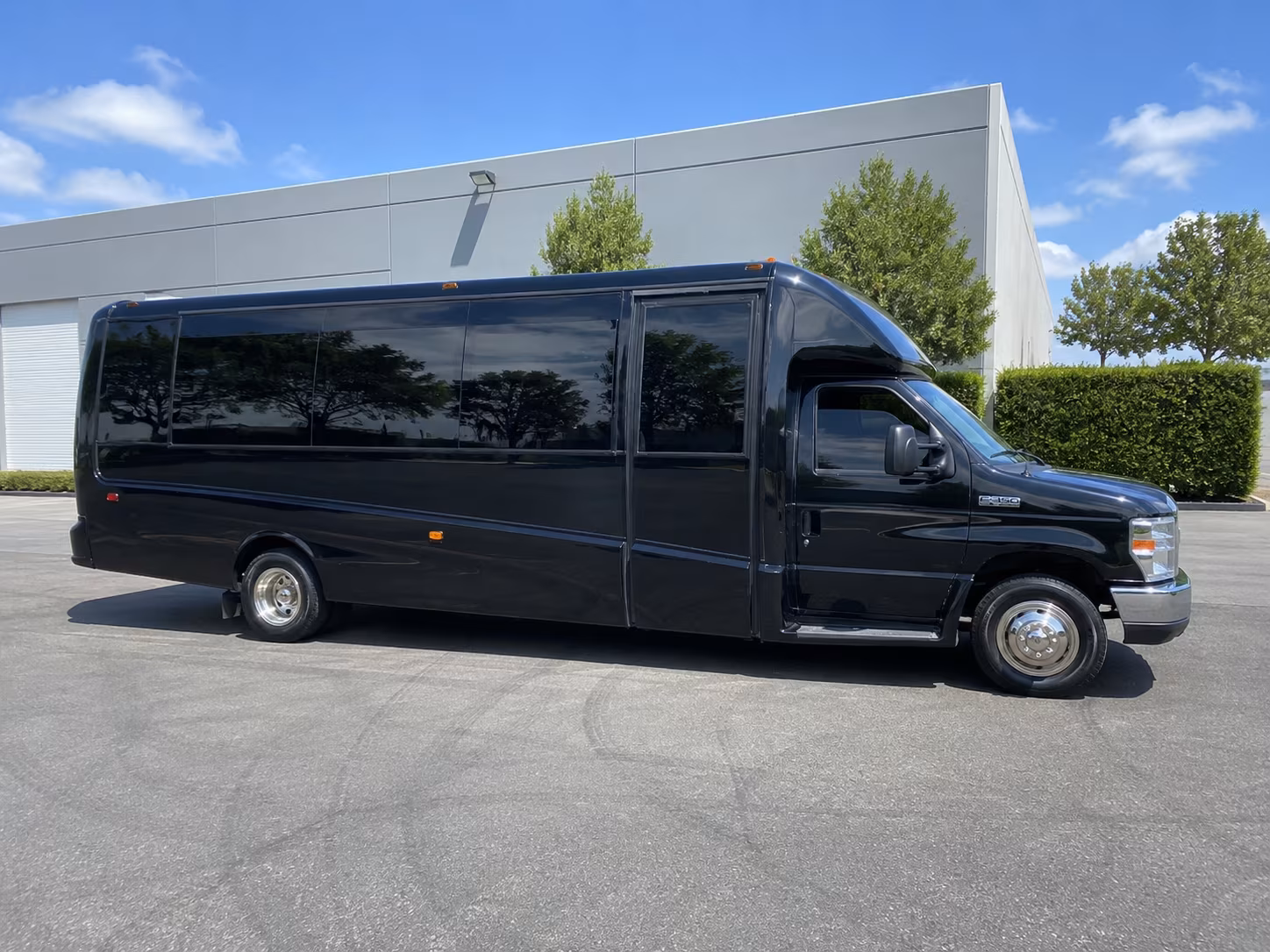 pasadena party bus rental 2